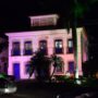 Prédios públicos ganham cor da campanha, realizada até o fim do mês na rede municipal de saúde (Foto: Edimilson Domingos)